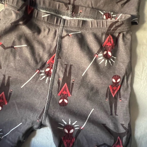 Hannah Andersen 	
Marvel Miles Morales Short John Pajamas In Organic Cotton6/7 - Picture 4 of 4